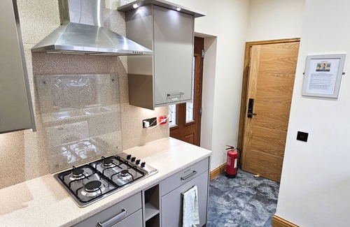 MacMerry Bed & Breakfast | St Martins Guest House - Room 5