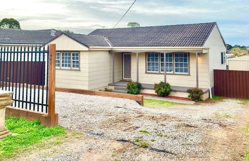St Marys Apartment | St Marys Affordable 5 Br cozy Housen