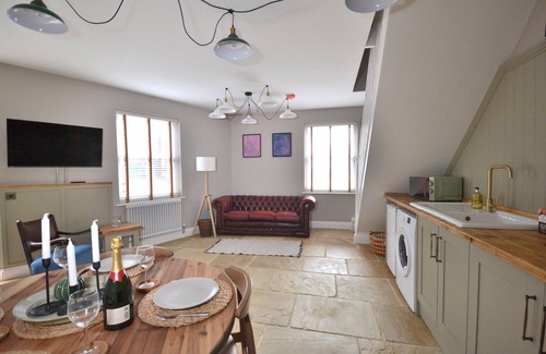 King's Lynn House | St Nicholas Corner. A vibrant, modern townhouse in the heart of King’s Lynn!