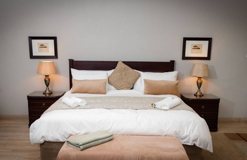 Houghton Estate Hotel | St Peters Peter Place Booking Hotel