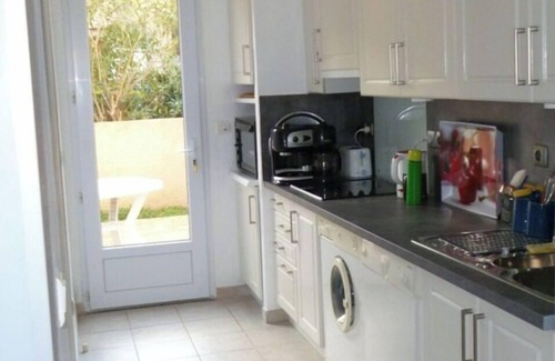 Saint-Pierre-la-Mer Villa | ST PIERRE/MER, Super SEA VIEW, family villa, 9 pers, 5 min walk from the sea