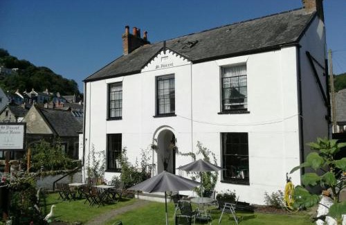Lynton House | St Vincent Guest House