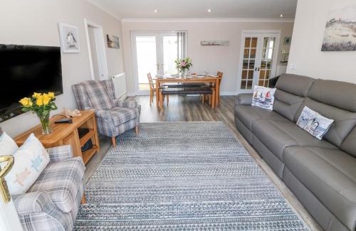 Rhosneigr House | St Winifreds