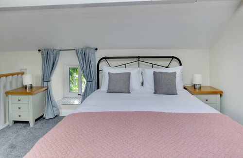 Abergele House | Stabal Bodran in the beautiful Abergele