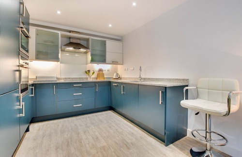 Bodorgan House | Stabal Marian - Three Bedroom House, Sleeps 6