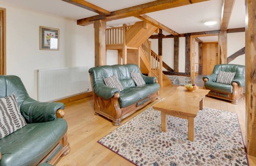 Llanfair Caereinion House | Stabal y Copa in the beautiful Newtown
