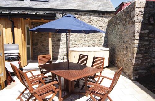 Rhyd-y-foel House | Stable Barn - Hw7591