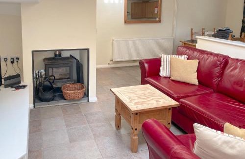 Rhyd-y-foel House | Stable Barn - Hw7591