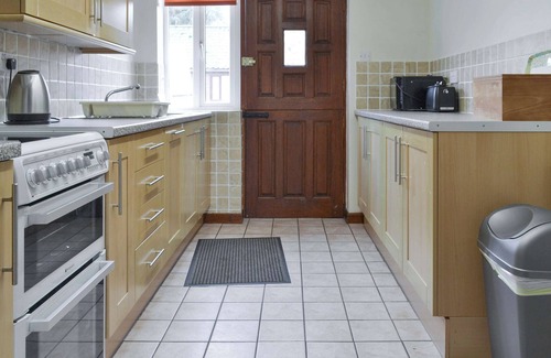 Foxley Cottage | Stable Cottage 6 - UKC3745