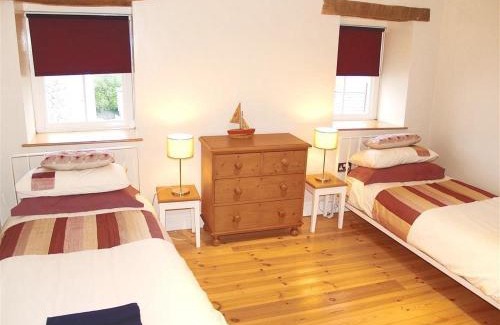 Cardigan Apartment | Stable Cottage, Cardigan