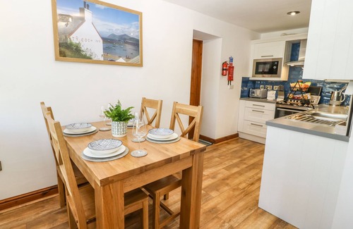 Llwyndyrys Cottage | STABLE COTTAGE, family friendly, with hot tub in Pwllheli