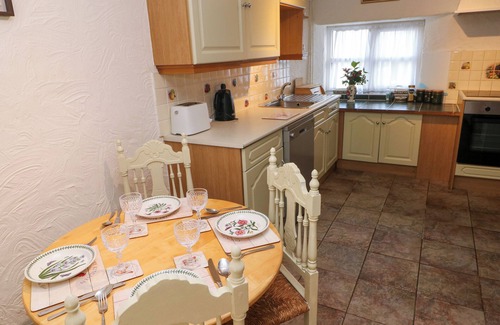 Haverfordwest Cottage | STABLE COTTAGE, pet friendly, with a garden in Haverfordwest