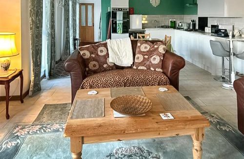 Beccles House | Stable Cottage - Uk45134