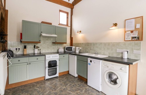 Leominster Cottage | STABLE END, family friendly, character holiday cottage in Luntley