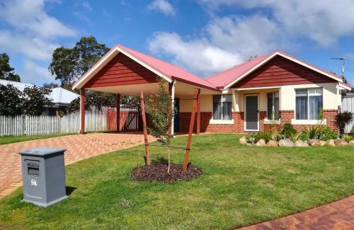 Dunsborough House | Stableford Cottage Holiday Home Dunsborough