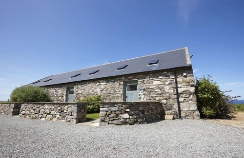 Pistyll Cottage | Stables 2 - a llyn peninsula that sleeps 2 guests in 1 bedroom