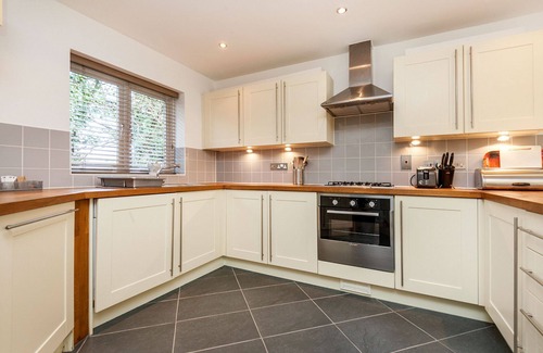 Carnon Downs Cottage | Stables Cottage (pet friendly)