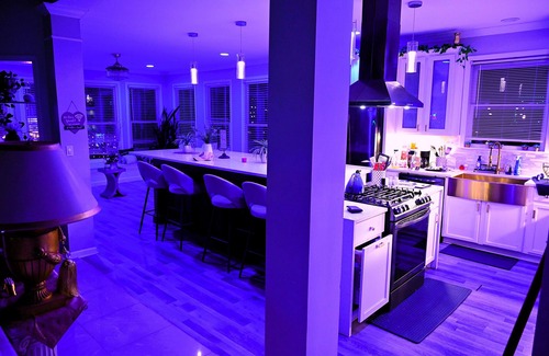 Stockbridge House | Stacy's Staycation on the Southside of Atlanta & 20 mins from the Airport