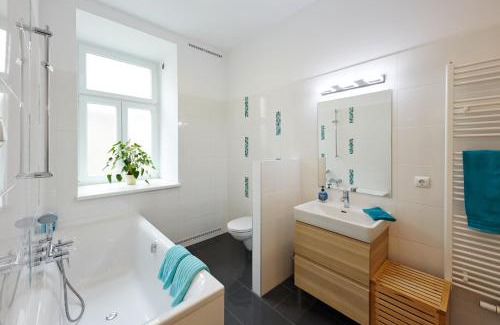 Rudolfsheim-Funfhaus Apartment | Stadthalle - FamilyCityApartment