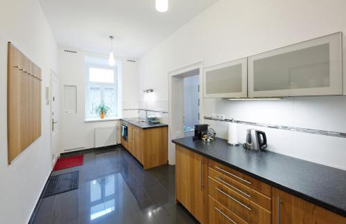Rudolfsheim-Funfhaus Apartment | Stadthalle - FamilyCityApartment