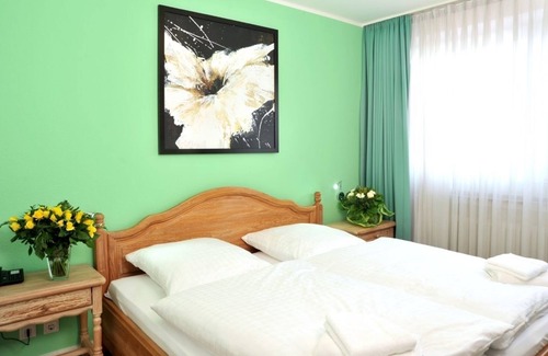 Langenfeld Hotel | Stadthotel Langenfeld