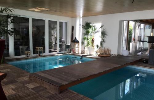 Remscheid Apartment | Stadtvilla Intzeplatz - Apartment Föhr