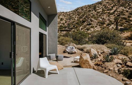 Pioneertown House | Stairway To Heaven By The Cohost Company