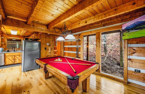 Gatlinburg - Pigeon Forge Cabin | Stairway to Heaven Breathtaking Mountain Views