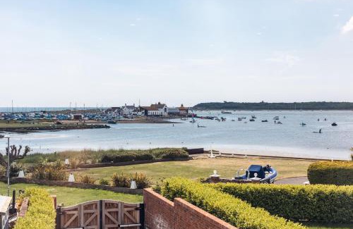 Mudeford House | Staithe End