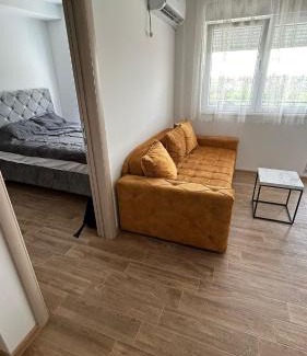Sumadija Bed & Breakfast | Stan na dan Indjija
