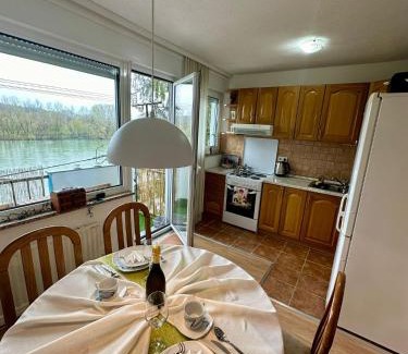 Bosanska Dubica Apartment | Stan na dan Kej Una