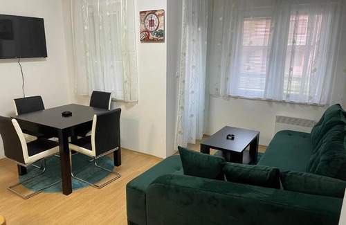 Bijeljina Apartment | Stan na dan Simikic Z