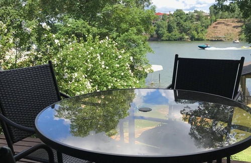 Piney House | Stan's Lake Hamilton II, MainChannel, Kayaks, Fire Pit, Swim/Boat Dock, Pontoon