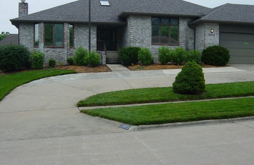Turners House | standard bed and private bath in Springfield, mo.