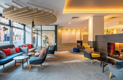 Bogside Apartment | Standard King Or Twin Room Near Tower Museum LON
