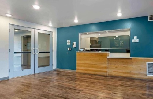 Orlando Apartment | Standard Queen Room Near Bear Head Lake ORL