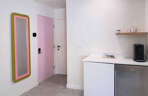 Uptown Design District Apartment | Standard Room, 1 Queen Bed With Sofa Bed, Kitchenette