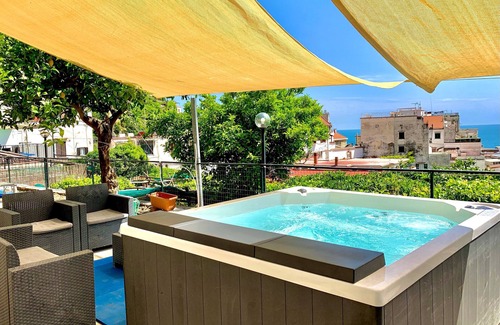 Minori House | Standard Suite, Solarium and SeaView Hot Tub