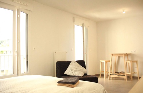 9th Arrondissement Apartment | Standing City Cozy Apartment Balcony completely Fully equipped