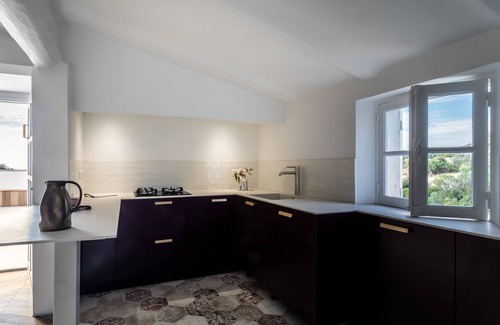 Corbara Apartment | Standing, nature & sea vue