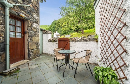 Braithwaite Cottage | Stanger Cottage - a cottage that sleeps 4 guests in 2 bedrooms