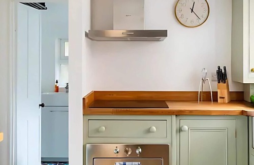 Oxford Apartment | Stanley Road - Modern Flat in Oxford
