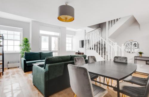 Liverpool City Centre Apartment | Stanley St Suites By GuestFirst