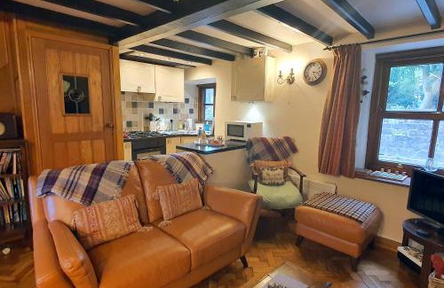 Youlgreave House | Stanton Cottage, Youlgrave Nr Bakewell