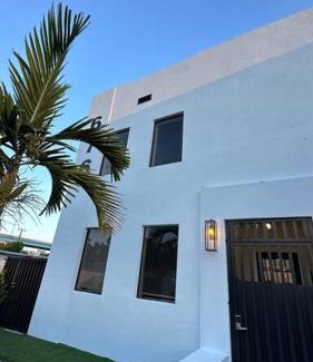 Liberty City Apartment | Stanza Hearth of Miami Design District and Wynwood, Parking, Laundry, Workstation, Fully equipped Apts, 24/7 Guest support #2