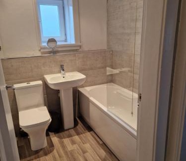 Dumbarton Apartment | Star Apartment