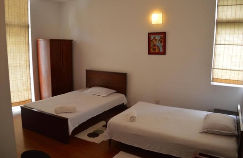 Mount Lavinia House | Star Class Comfort In Capital City
