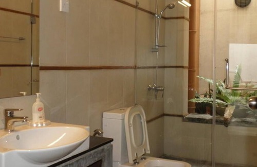 Mount Lavinia House | Star Class Comfort In Capital City