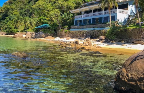 Balneario House | Star Fisherman: House with private beach in the middle of nature