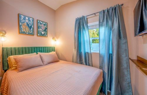 Newport Apartment | Star Gazer Farm Glamping Tiny House